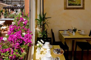Hotel Trevi