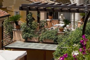 Hotel Trevi