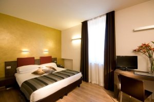 Hotel Trevi